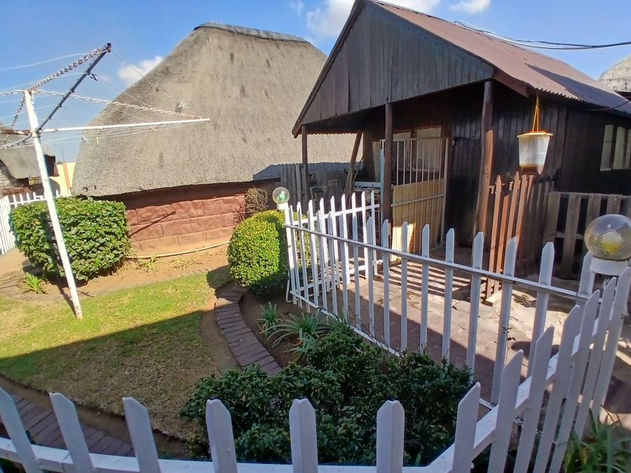 4 Bedroom Property for Sale in Dunnottar Gauteng