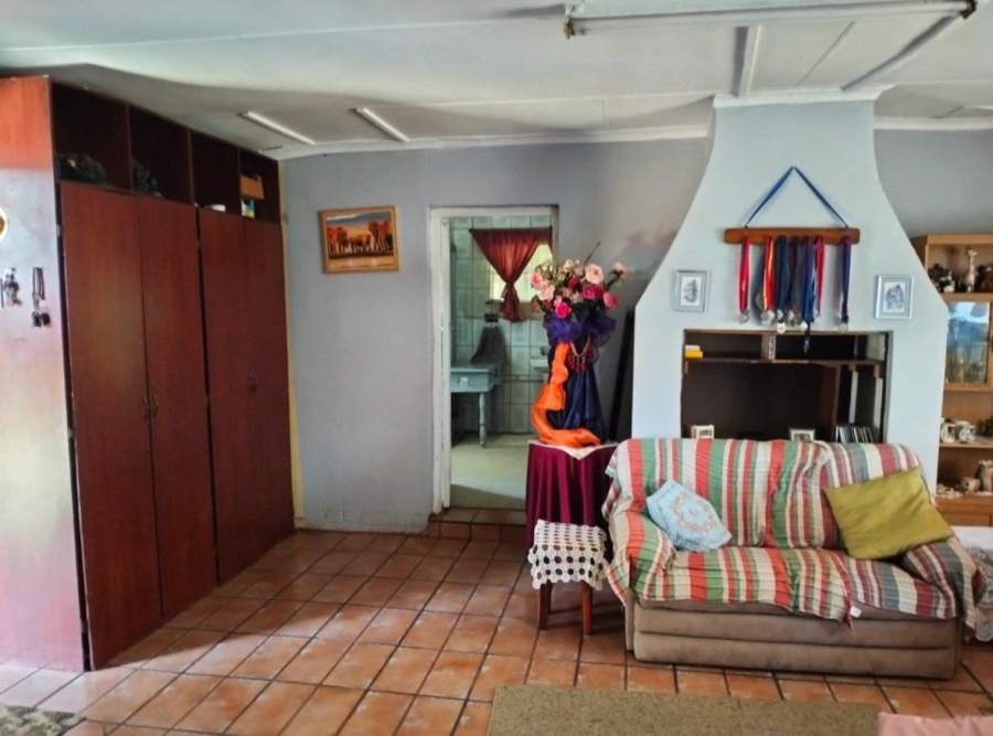 5 Bedroom Property for Sale in Dunnottar Gauteng
