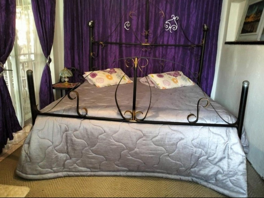 5 Bedroom Property for Sale in Dunnottar Gauteng