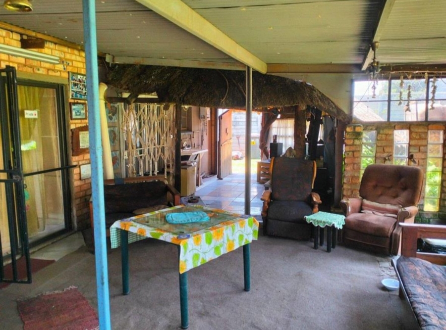 5 Bedroom Property for Sale in Dunnottar Gauteng