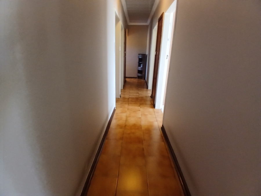 3 Bedroom Property for Sale in Dunnottar Gauteng