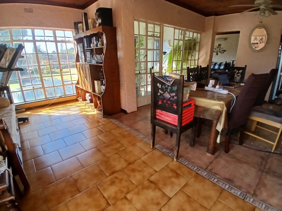 3 Bedroom Property for Sale in Dunnottar Gauteng