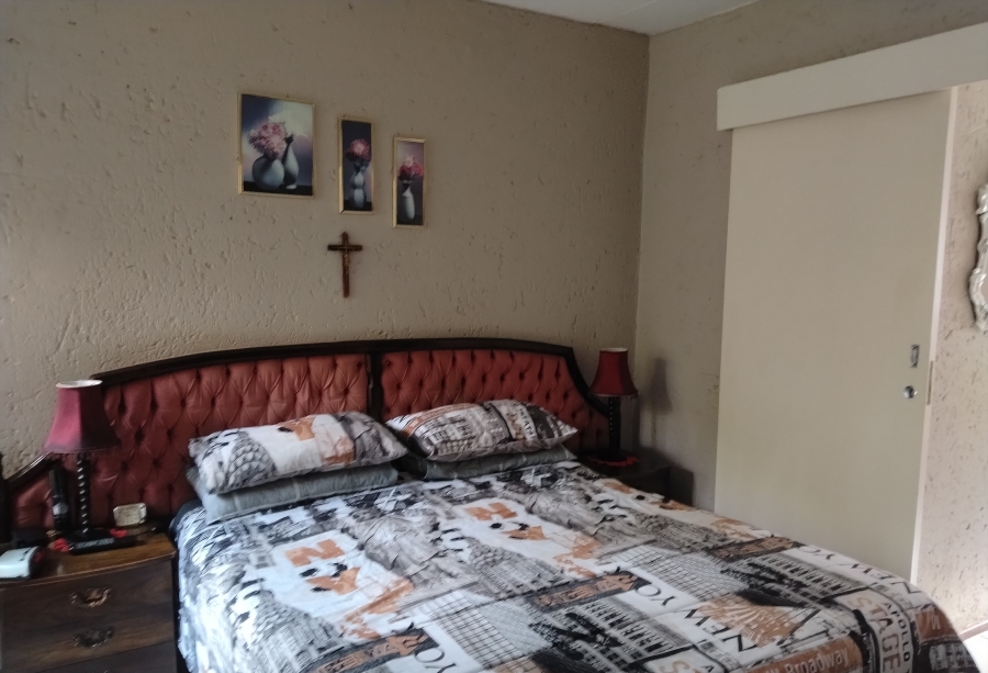 1 Bedroom Property for Sale in Bruma Gauteng