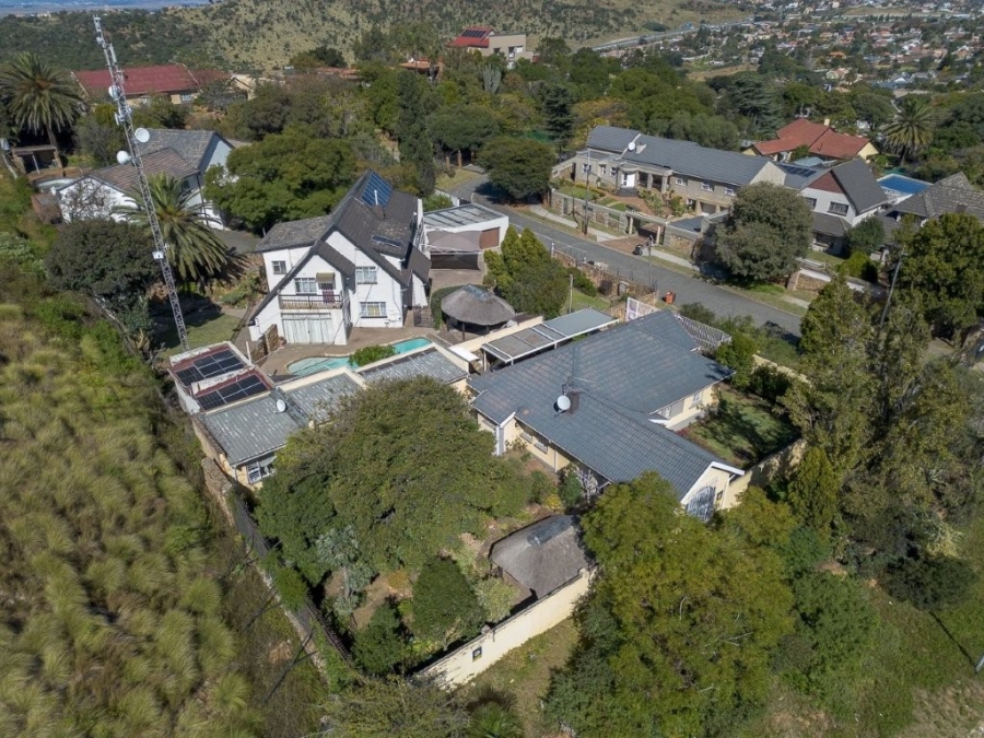 2 Bedroom Property for Sale in Linmeyer Gauteng