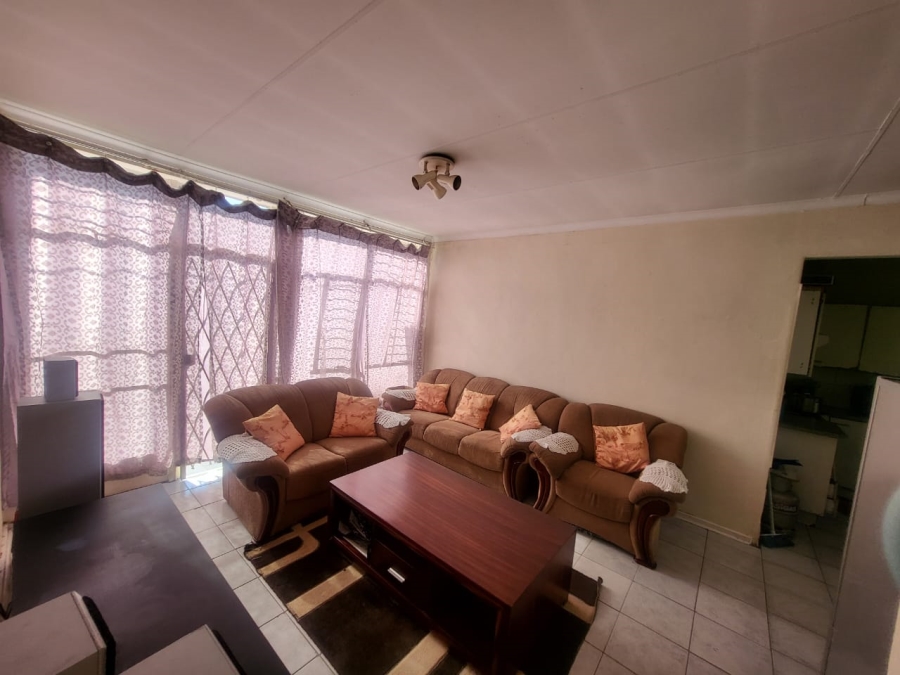 2 Bedroom Property for Sale in Rosettenville Gauteng