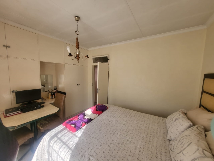 2 Bedroom Property for Sale in Rosettenville Gauteng