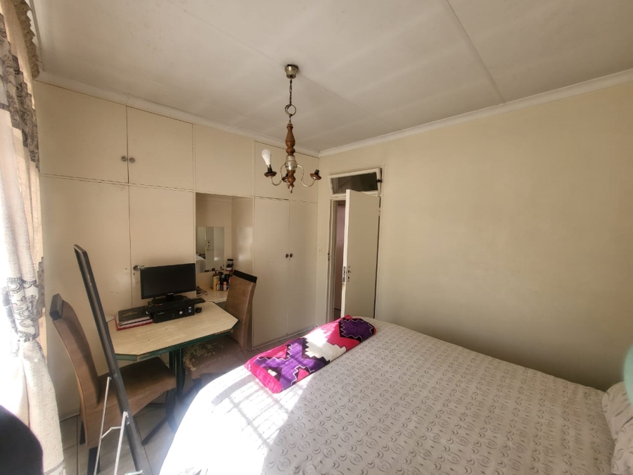 2 Bedroom Property for Sale in Rosettenville Gauteng