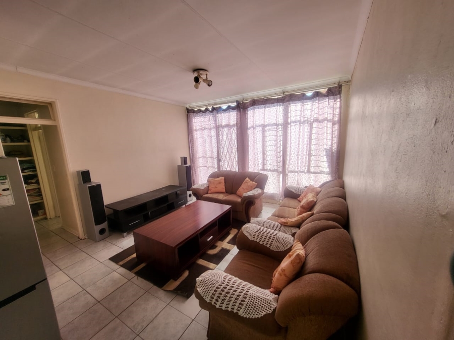 2 Bedroom Property for Sale in Rosettenville Gauteng