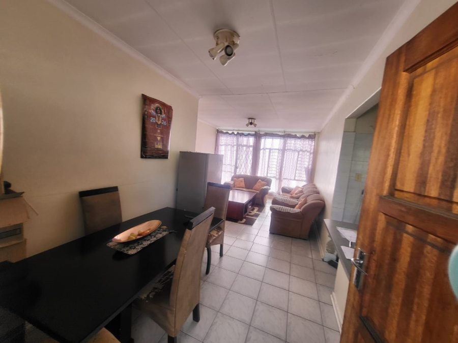 2 Bedroom Property for Sale in Rosettenville Gauteng