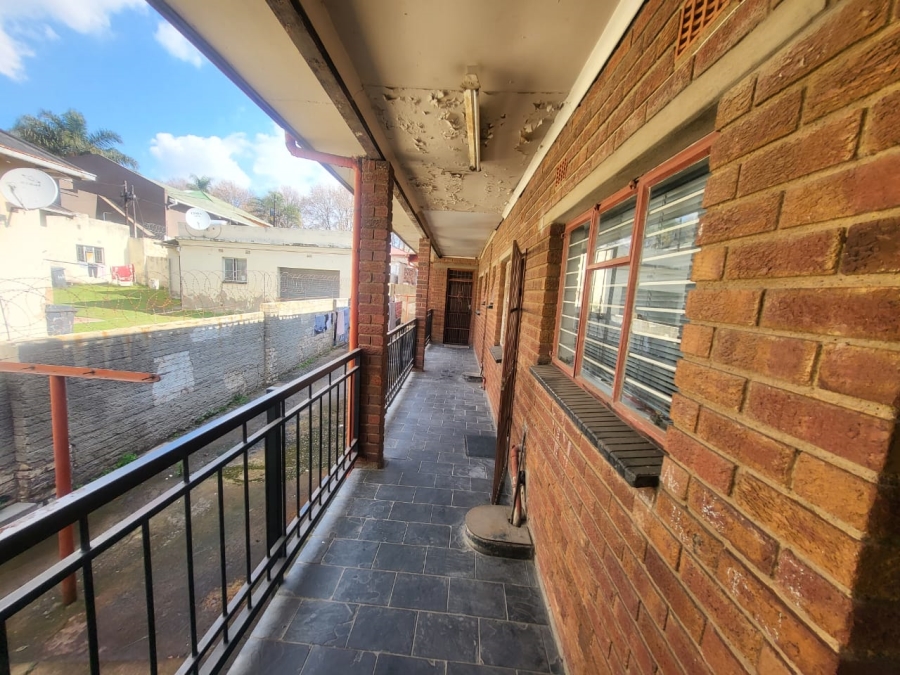 2 Bedroom Property for Sale in Rosettenville Gauteng