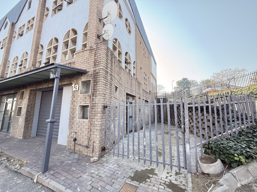 To Let Commercial Property for Rent in Halfway House Gauteng