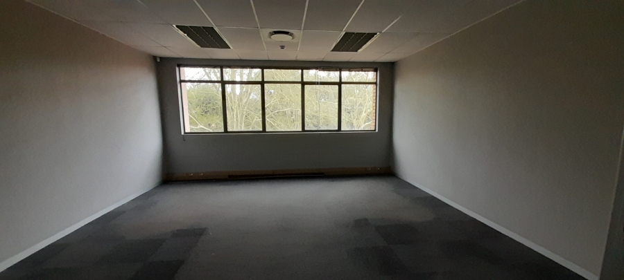 To Let Commercial Property for Rent in Faerie Glen Gauteng