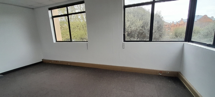 To Let Commercial Property for Rent in Faerie Glen Gauteng