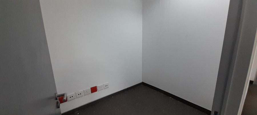 To Let Commercial Property for Rent in Faerie Glen Gauteng