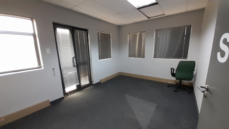 To Let Commercial Property for Rent in Faerie Glen Gauteng