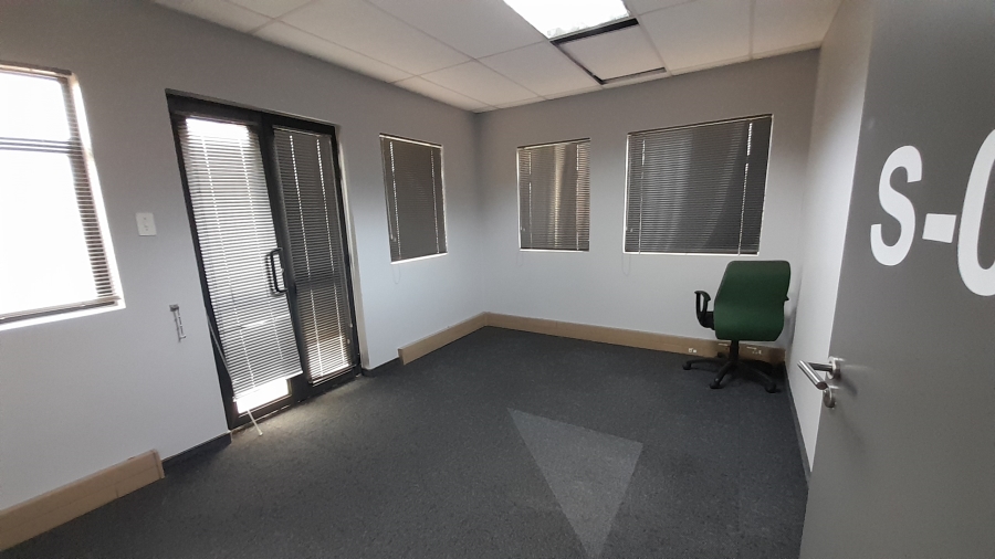 To Let Commercial Property for Rent in Faerie Glen Gauteng