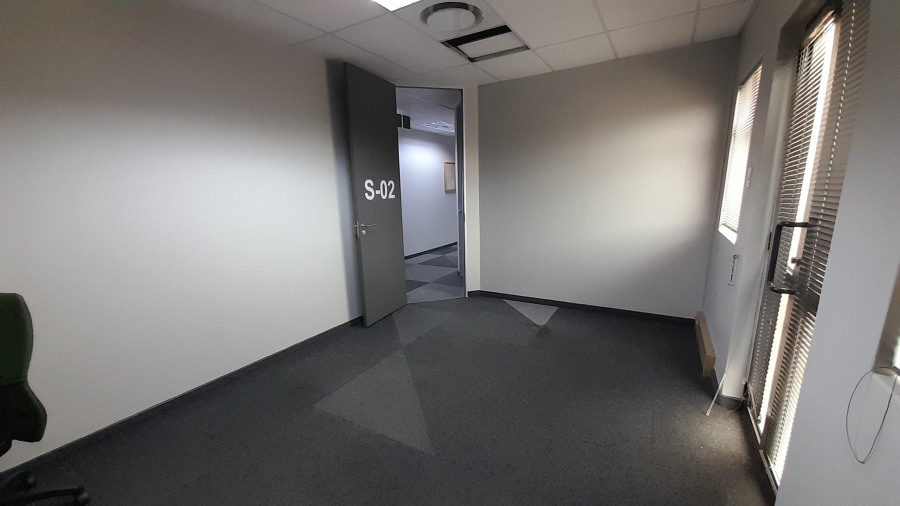 To Let Commercial Property for Rent in Faerie Glen Gauteng