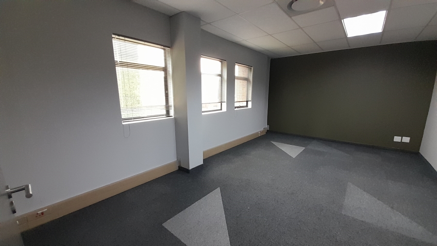 To Let Commercial Property for Rent in Faerie Glen Gauteng