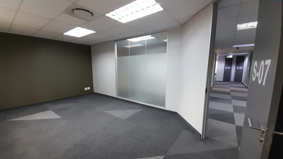To Let Commercial Property for Rent in Faerie Glen Gauteng
