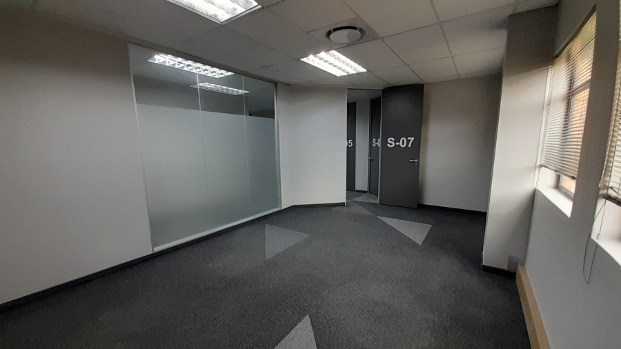 To Let Commercial Property for Rent in Faerie Glen Gauteng