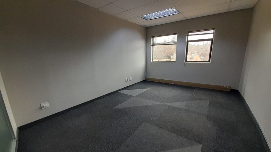 To Let Commercial Property for Rent in Faerie Glen Gauteng