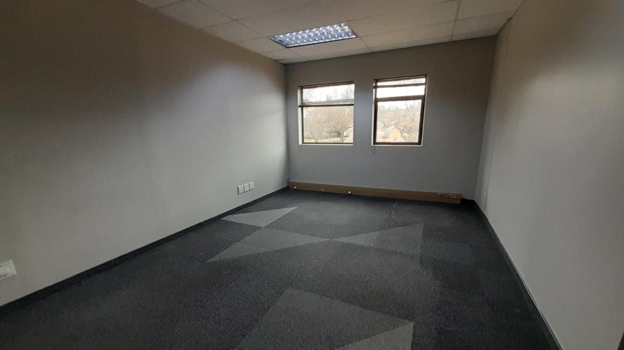 To Let Commercial Property for Rent in Faerie Glen Gauteng