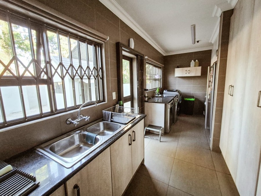 8 Bedroom Property for Sale in Mantevrede Gauteng