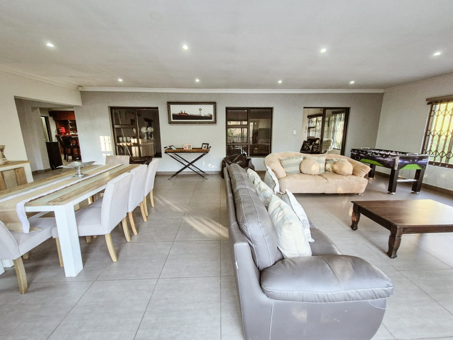 8 Bedroom Property for Sale in Mantevrede Gauteng