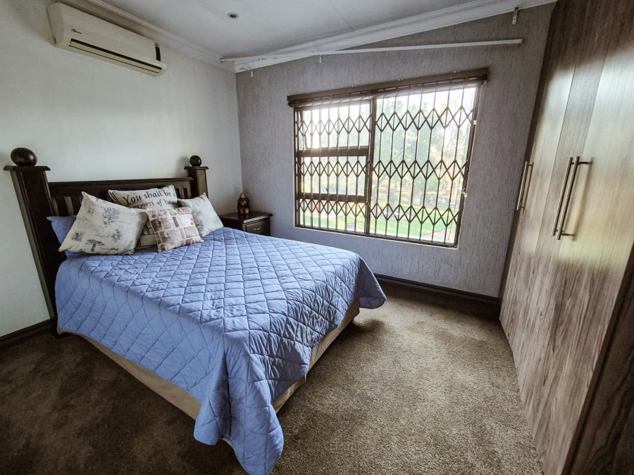8 Bedroom Property for Sale in Mantevrede Gauteng