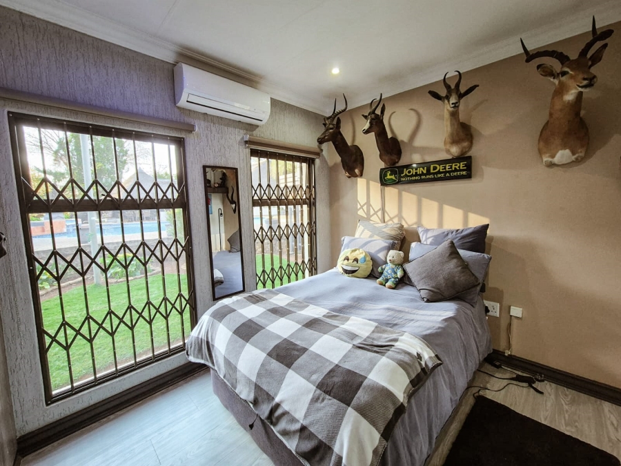 8 Bedroom Property for Sale in Mantevrede Gauteng