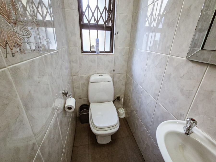 8 Bedroom Property for Sale in Mantevrede Gauteng