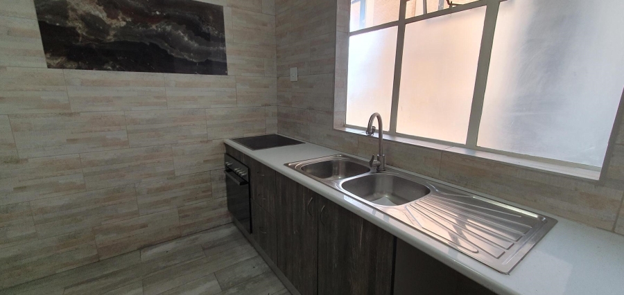 To Let 1 Bedroom Property for Rent in Parktown Gauteng
