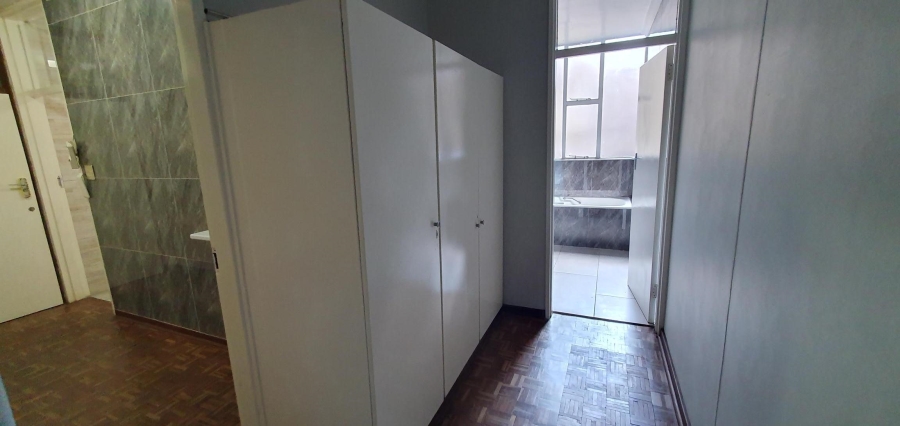 To Let 1 Bedroom Property for Rent in Parktown Gauteng