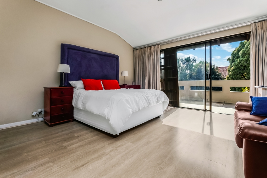 To Let 4 Bedroom Property for Rent in Sandown Gauteng