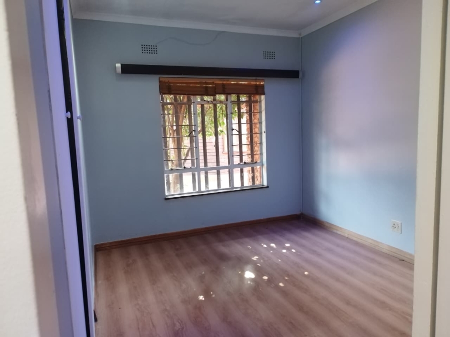 3 Bedroom Property for Sale in Brackendowns Gauteng