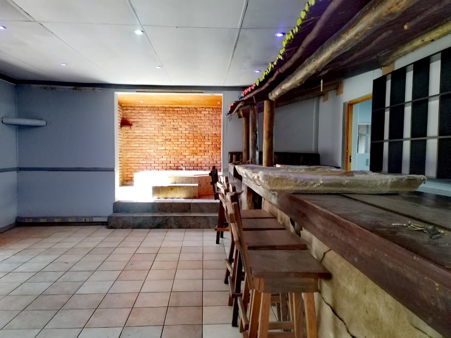 3 Bedroom Property for Sale in Brackendowns Gauteng