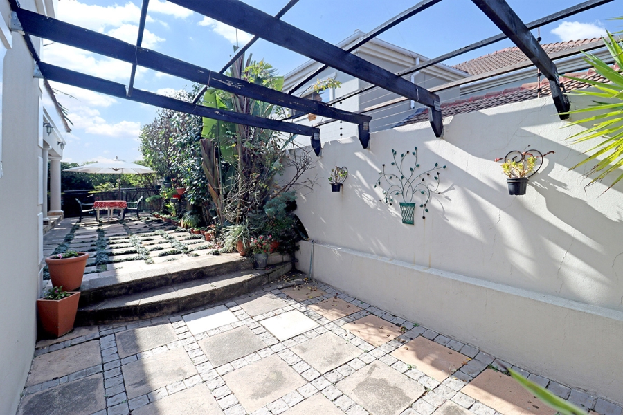 3 Bedroom Property for Sale in Glenhazel Gauteng