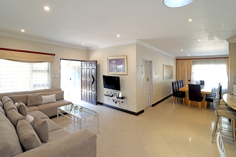 3 Bedroom Property for Sale in Glenhazel Gauteng