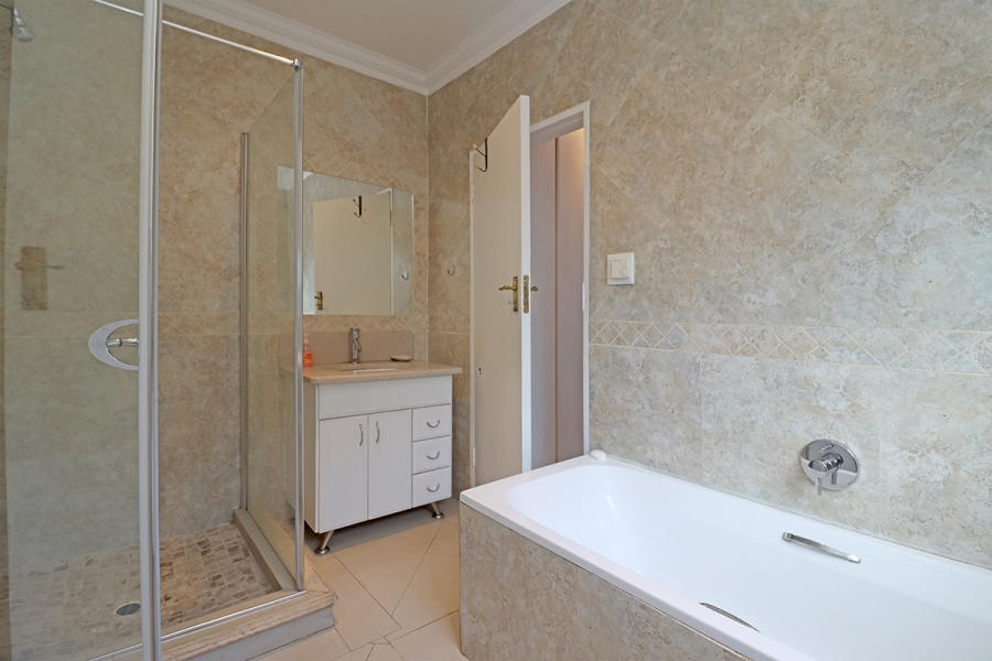 3 Bedroom Property for Sale in Glenhazel Gauteng