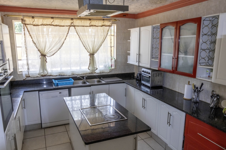 4 Bedroom Property for Sale in Eden Glen Gauteng