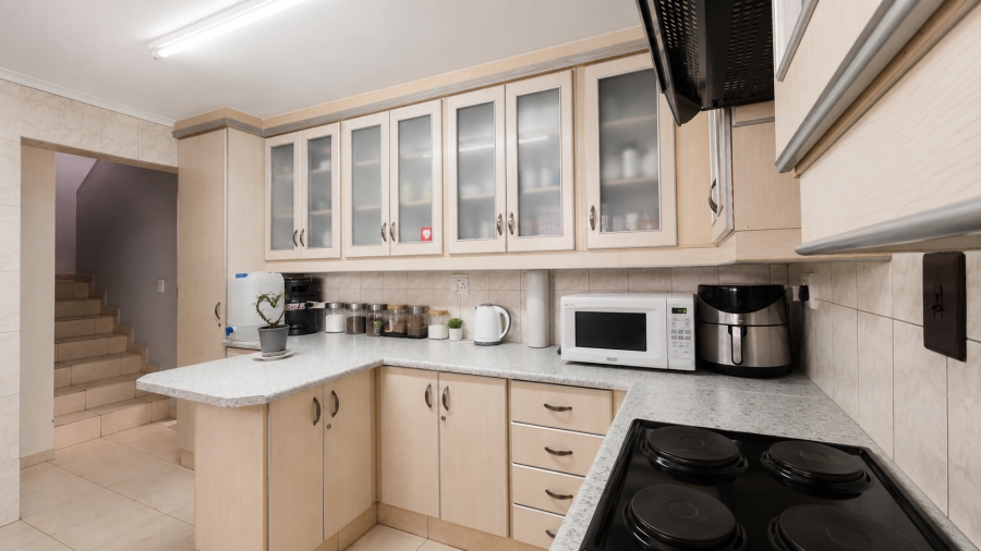 4 Bedroom Property for Sale in Lenasia Gauteng