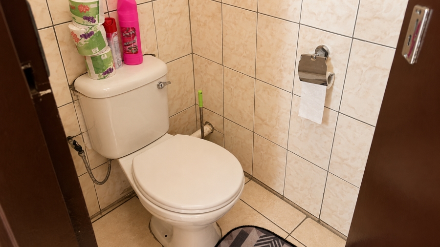 4 Bedroom Property for Sale in Lenasia Gauteng
