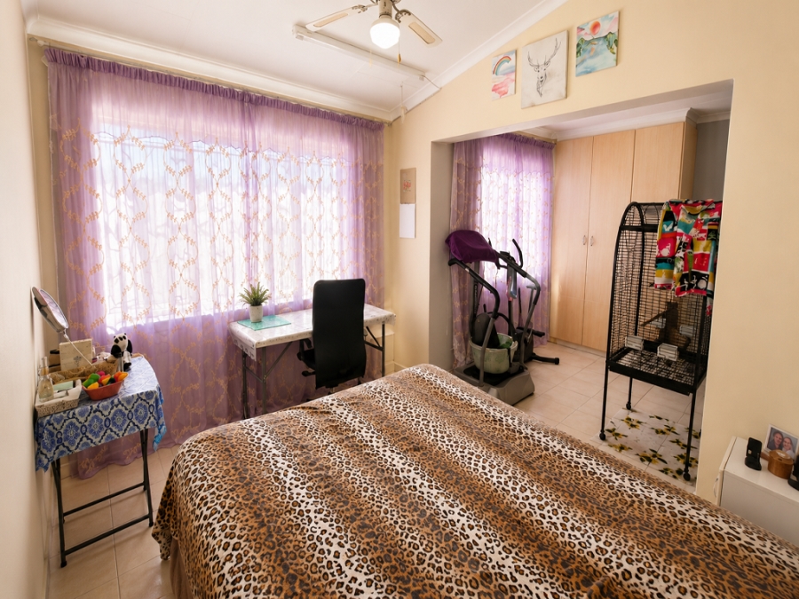 4 Bedroom Property for Sale in Lenasia Gauteng