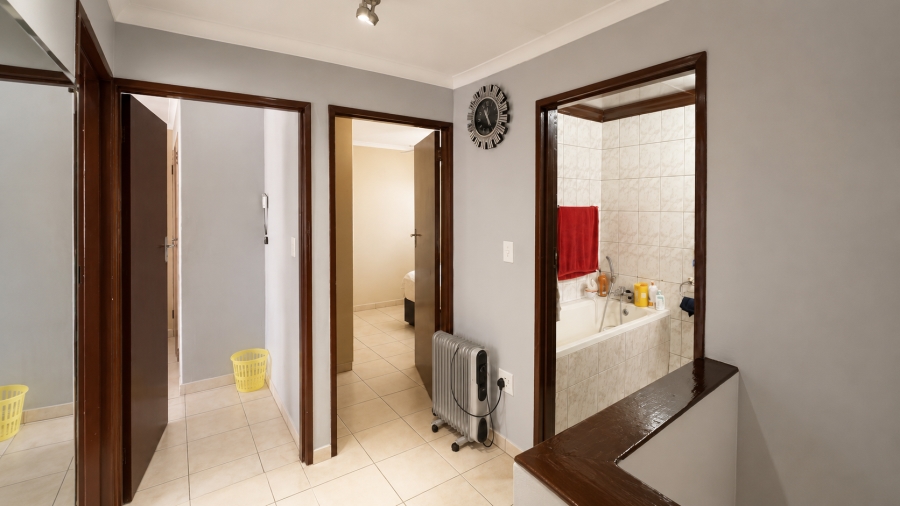 4 Bedroom Property for Sale in Lenasia Gauteng