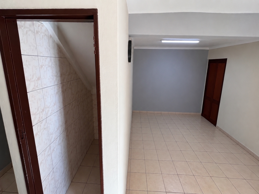4 Bedroom Property for Sale in Lenasia Gauteng