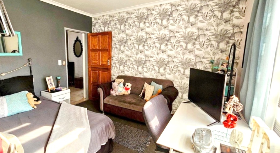 4 Bedroom Property for Sale in Risiville Gauteng