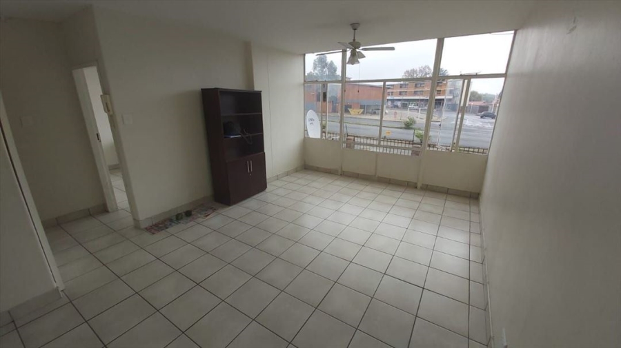 1 Bedroom Property for Sale in Edleen Gauteng