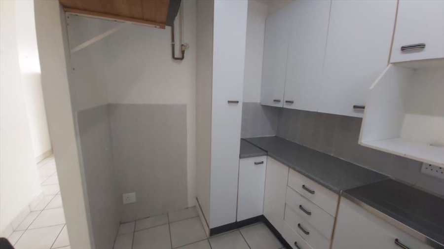 1 Bedroom Property for Sale in Edleen Gauteng