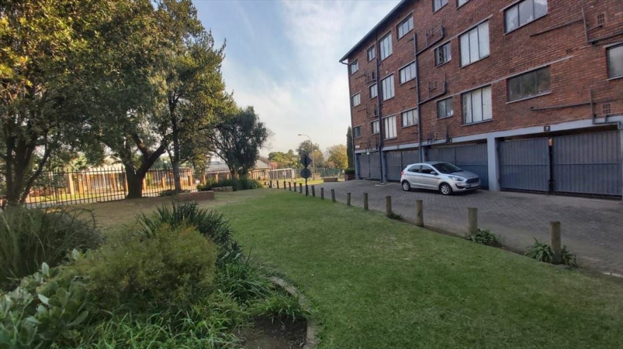 2 Bedroom Property for Sale in Croydon Gauteng