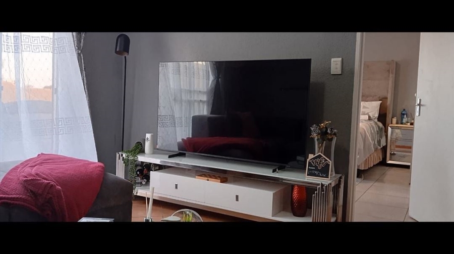 2 Bedroom Property for Sale in Birch Acres Gauteng